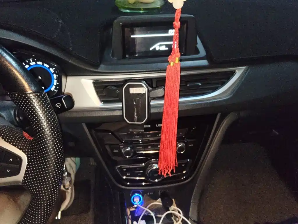 Changan V7 — миниатюра 9