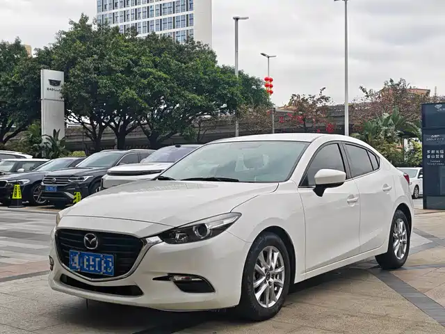 mazda 3-angkesaila