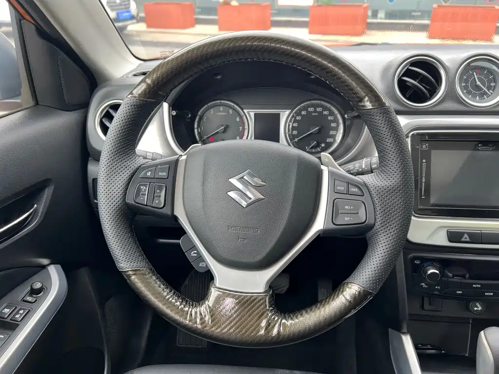 Suzuki Vitara — миниатюра 13