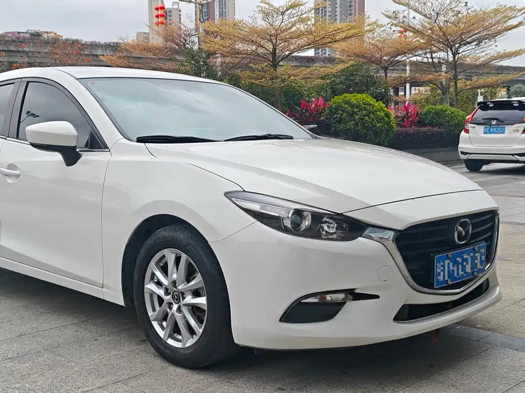 MAZDA 3 ANGKESAILA