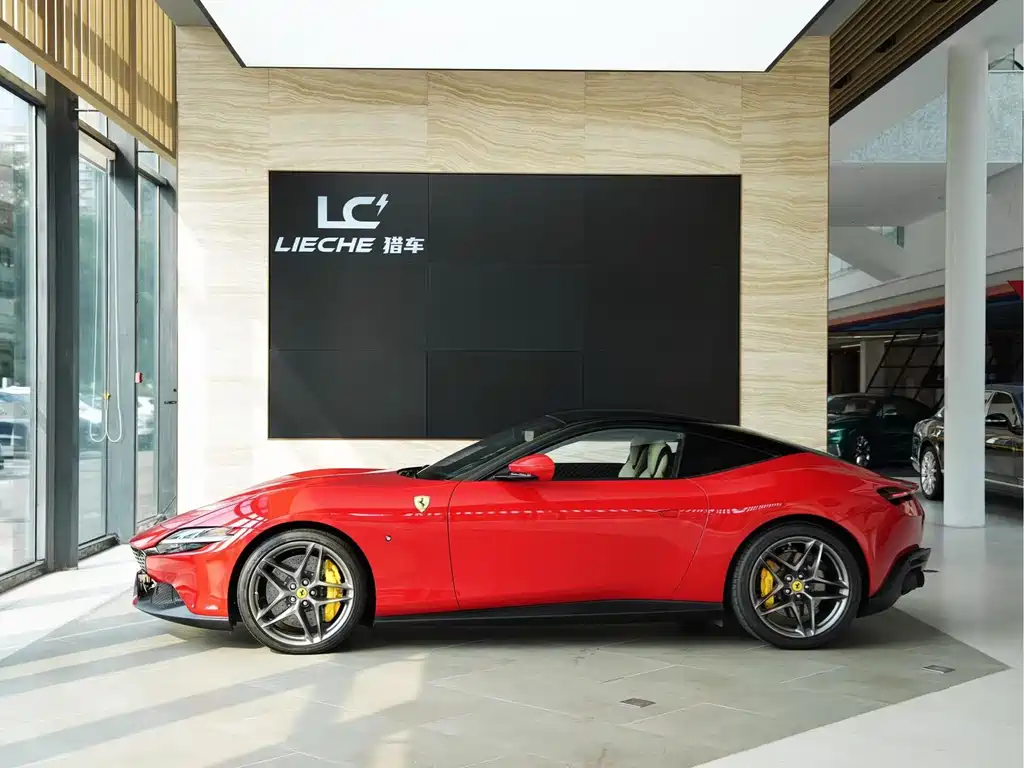 Ferrari Roma — миниатюра 9