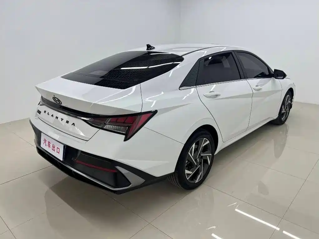 Hyundai Elantra — миниатюра 4