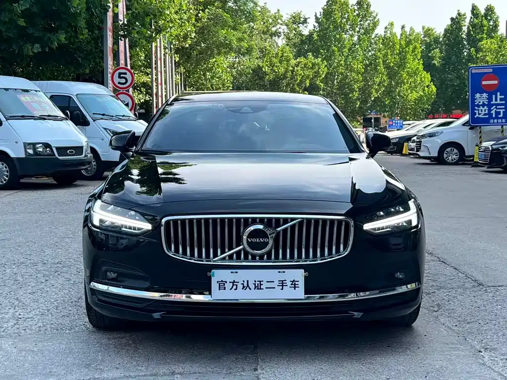 Volvo S90 2021 B5 Luxury