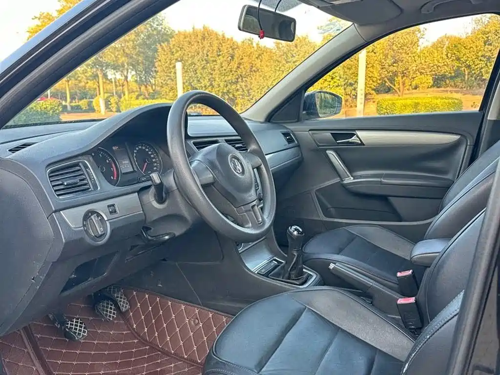 Volkswagen Lavida — миниатюра 8