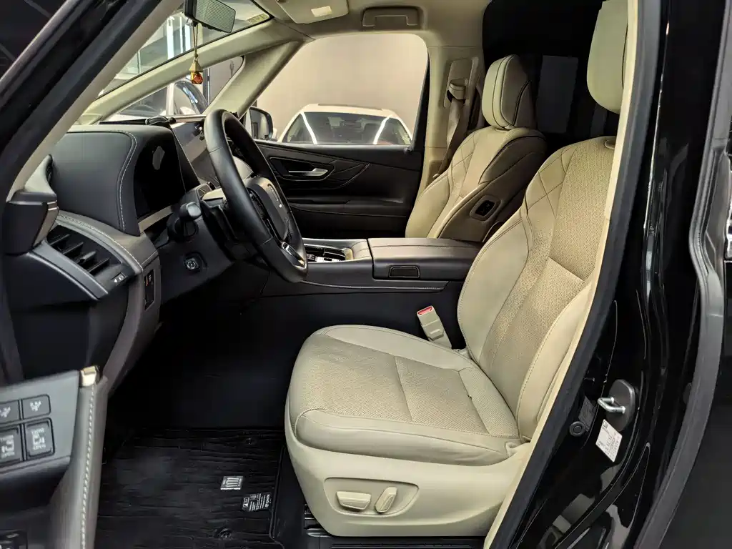 Toyota Vellfire 2024 2.5L