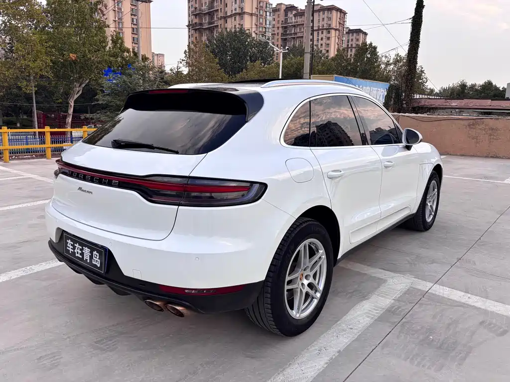 Porsche Macan — миниатюра 5