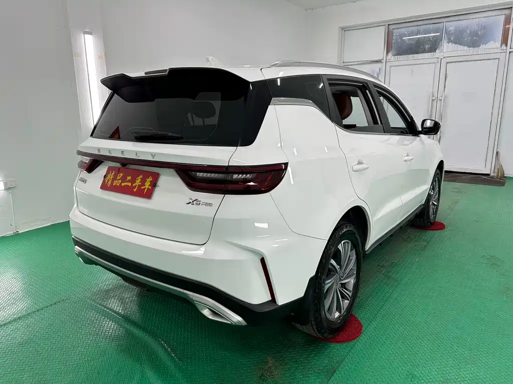 Geely Vision X6 - фото 4