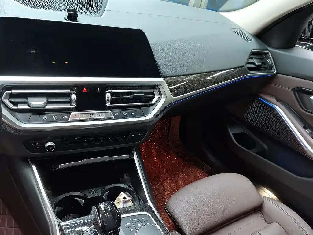 BMW 3 Series — миниатюра 11