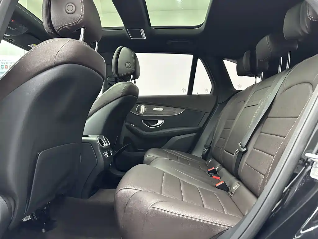 Mercedes-Benz GLC — миниатюра 10