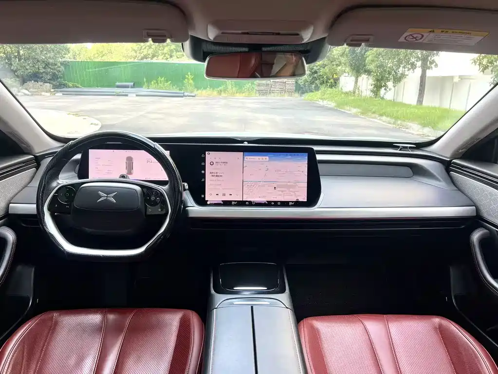 XPeng P7 — миниатюра 12