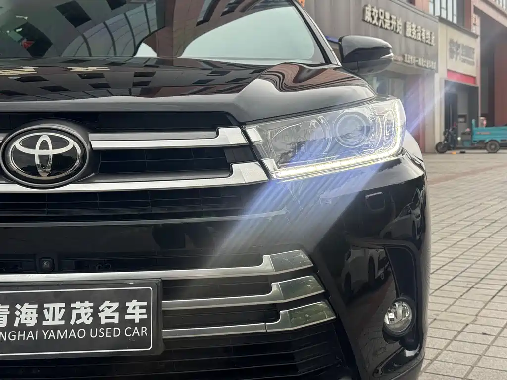 Toyota Highlander 2020 2.0T 7 мест