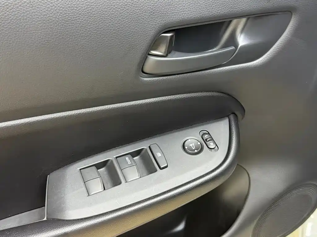 Honda Fit — миниатюра 10