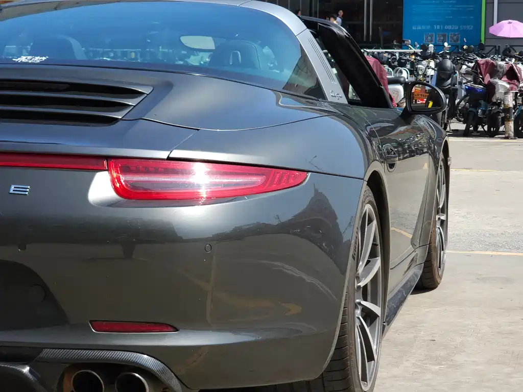 Porsche 911 2014 Targa 4 3.4L