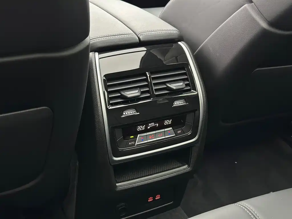 BMW X5 M — миниатюра 16