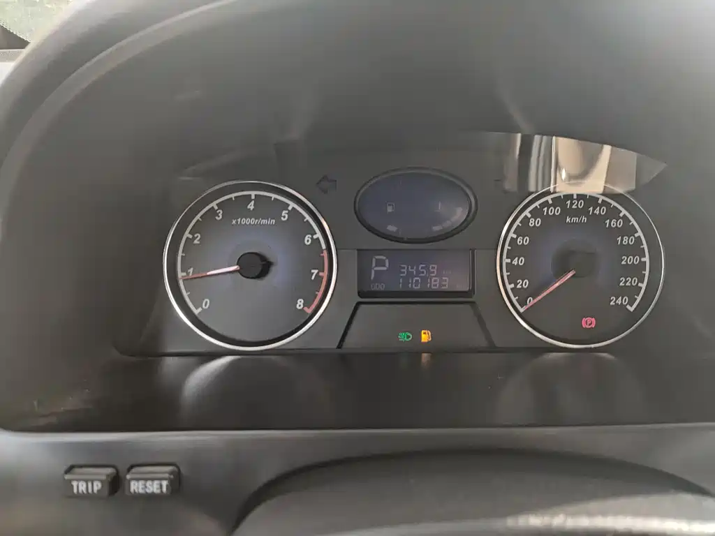 Geely Emgrand 2013 1.8L CVT Elite