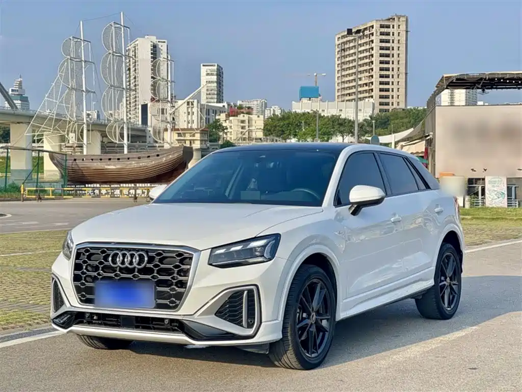 Audi Q2L 2022