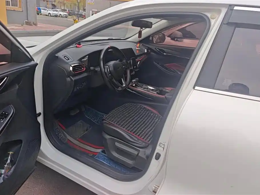 Oshan X5 2021 1.6L CVT Premium