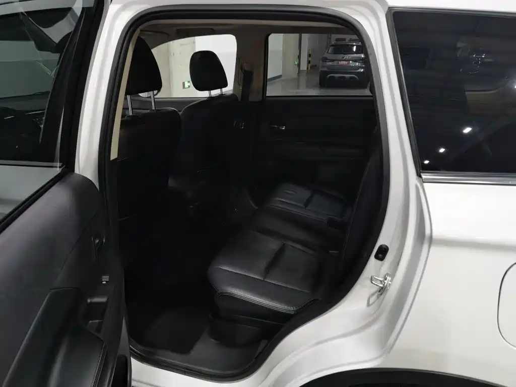Mitsubishi Outlander (Import) — миниатюра 15