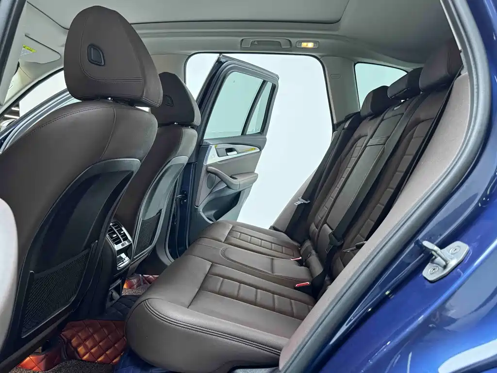 BMW X3 — миниатюра 12