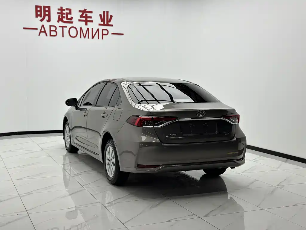 Toyota Corolla — миниатюра 8