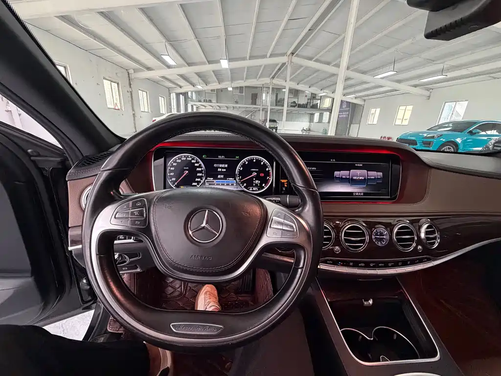 Mercedes-Benz S-Class — миниатюра 8