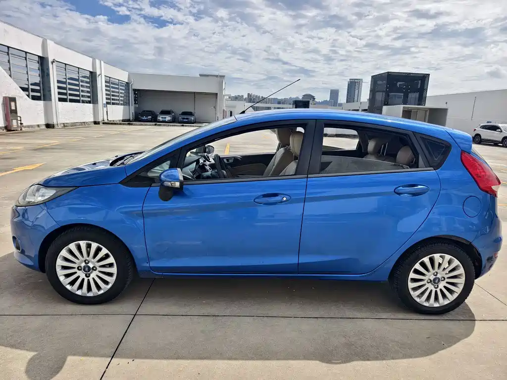 Ford Fiesta — миниатюра 3