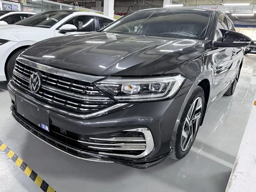 Volkswagen Sagitar 2024