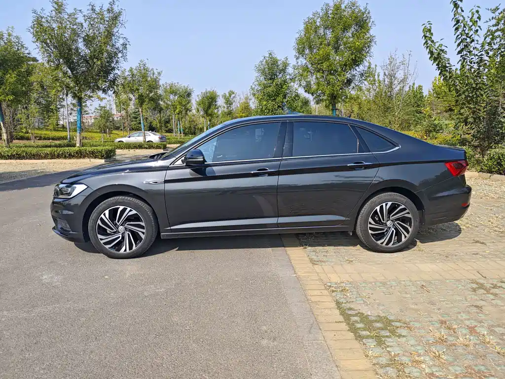 Volkswagen Sagitar — миниатюра 5