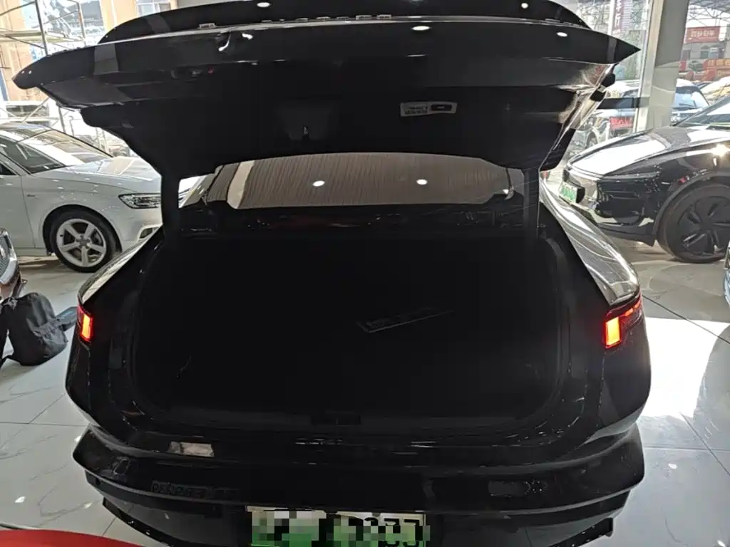 Lynk & Co Z10 — миниатюра 19
