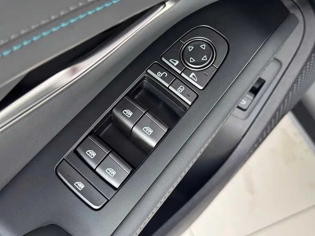 BYD Qin L — миниатюра 14