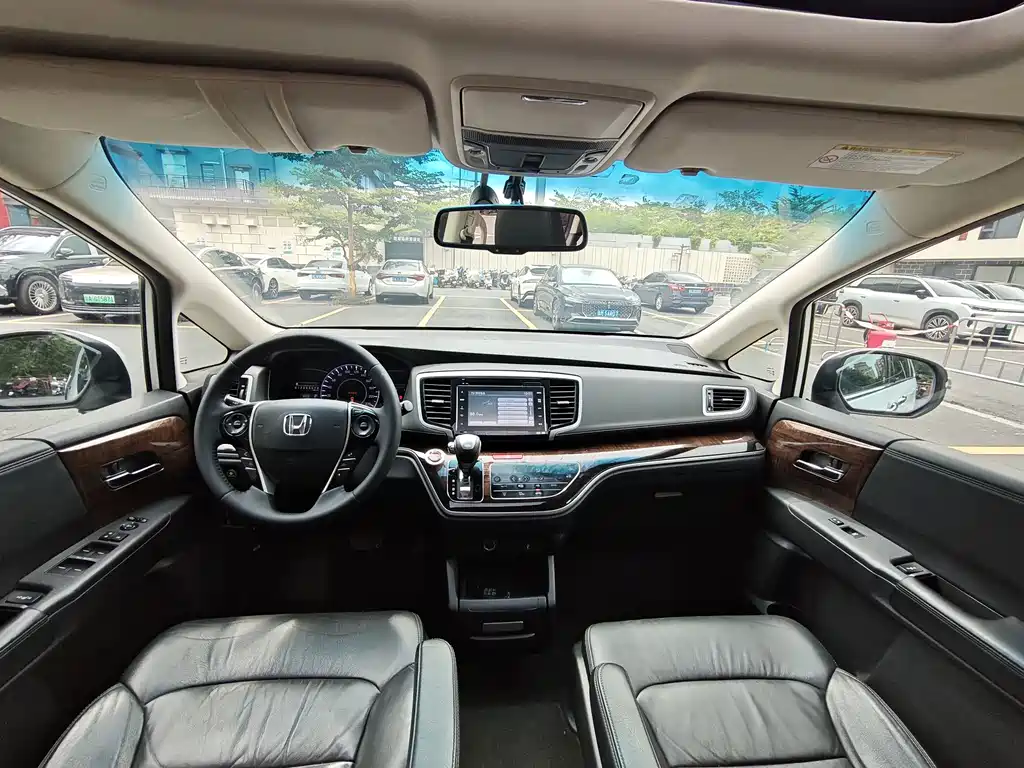 Honda Odyssey — миниатюра 12