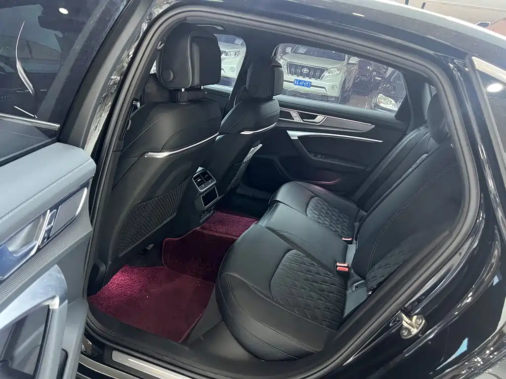Audi A6L — миниатюра 6