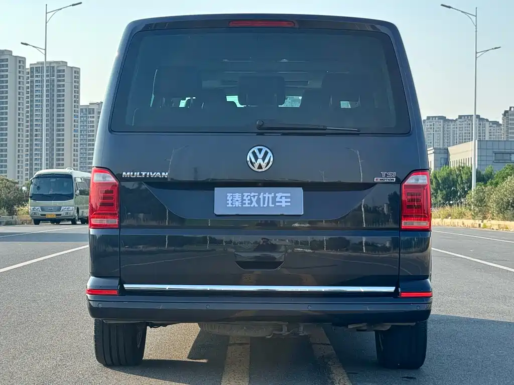 Volkswagen Multivan — миниатюра 9