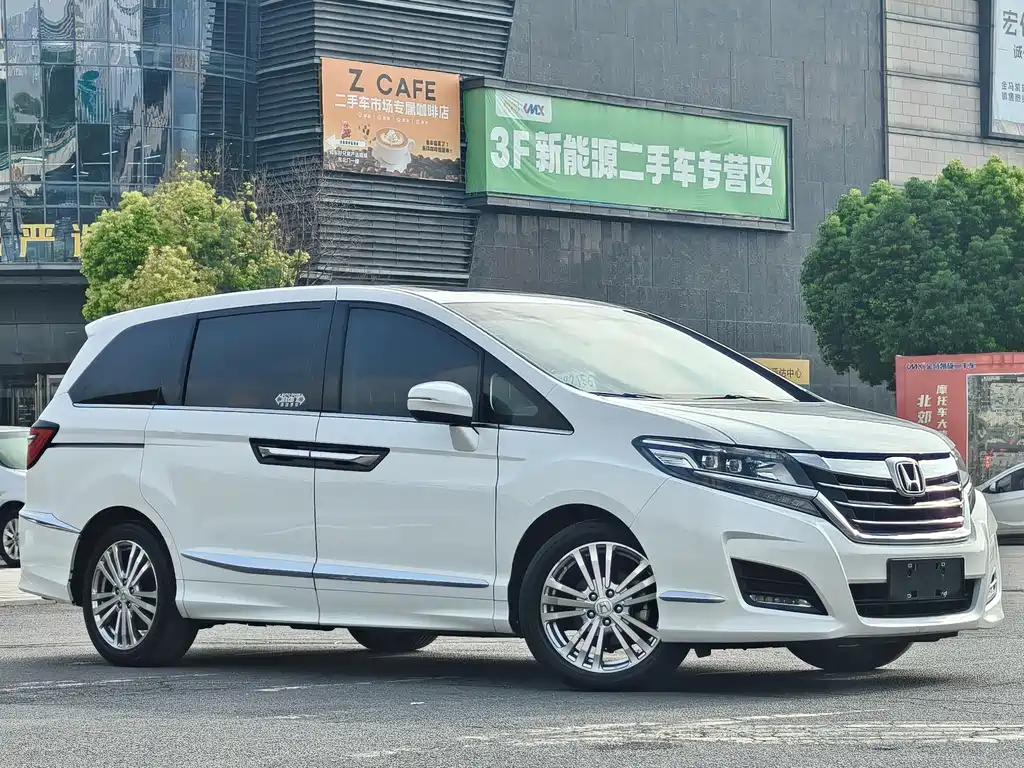 Honda Elysion — миниатюра 3