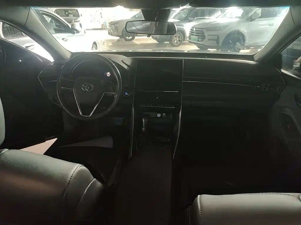 Toyota Avalon — миниатюра 10