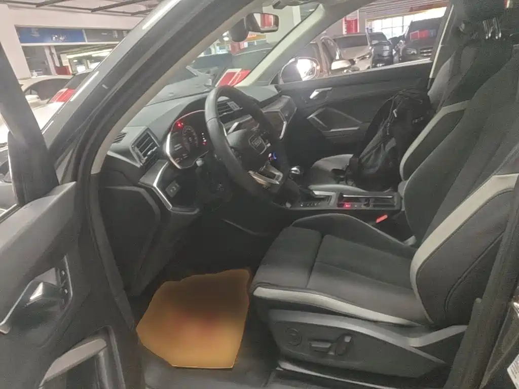 Audi Q3 — миниатюра 15