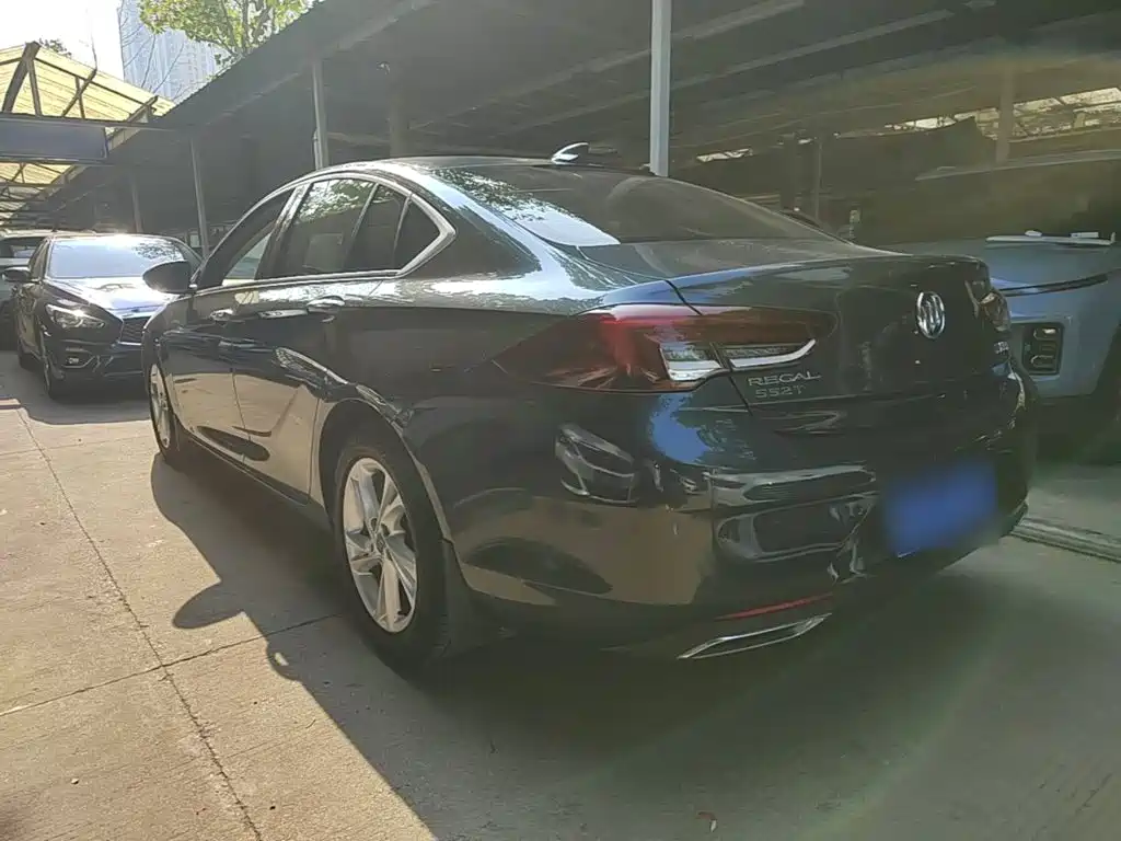 Buick Regal — миниатюра 5