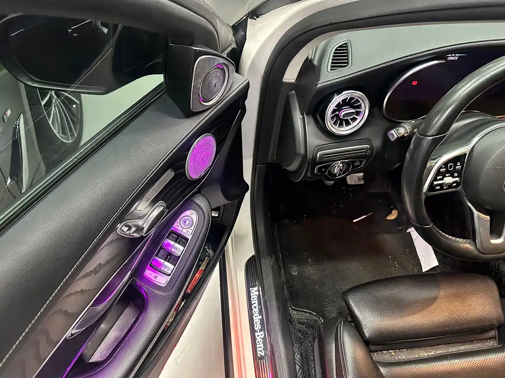 Mercedes-Benz C-Class — миниатюра 17