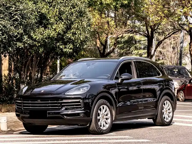 PORSCHE CAYENNE 2018