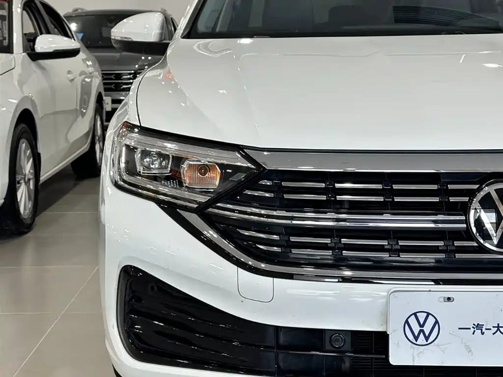 Volkswagen Sagitar — миниатюра 13