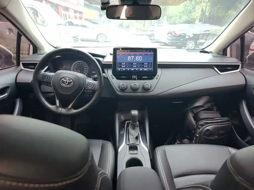 Toyota Corolla — миниатюра 10