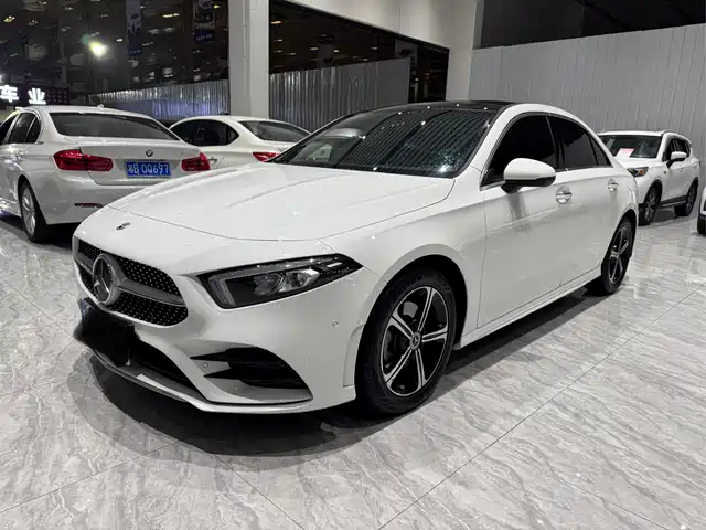 MERCEDES-BENZ A CLASS