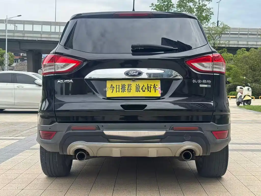 Ford Kuga — миниатюра 5