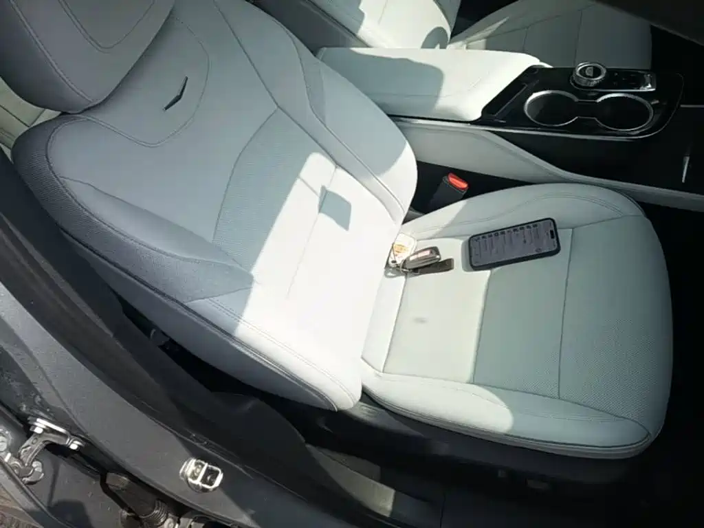 Cadillac GT4 — миниатюра 25