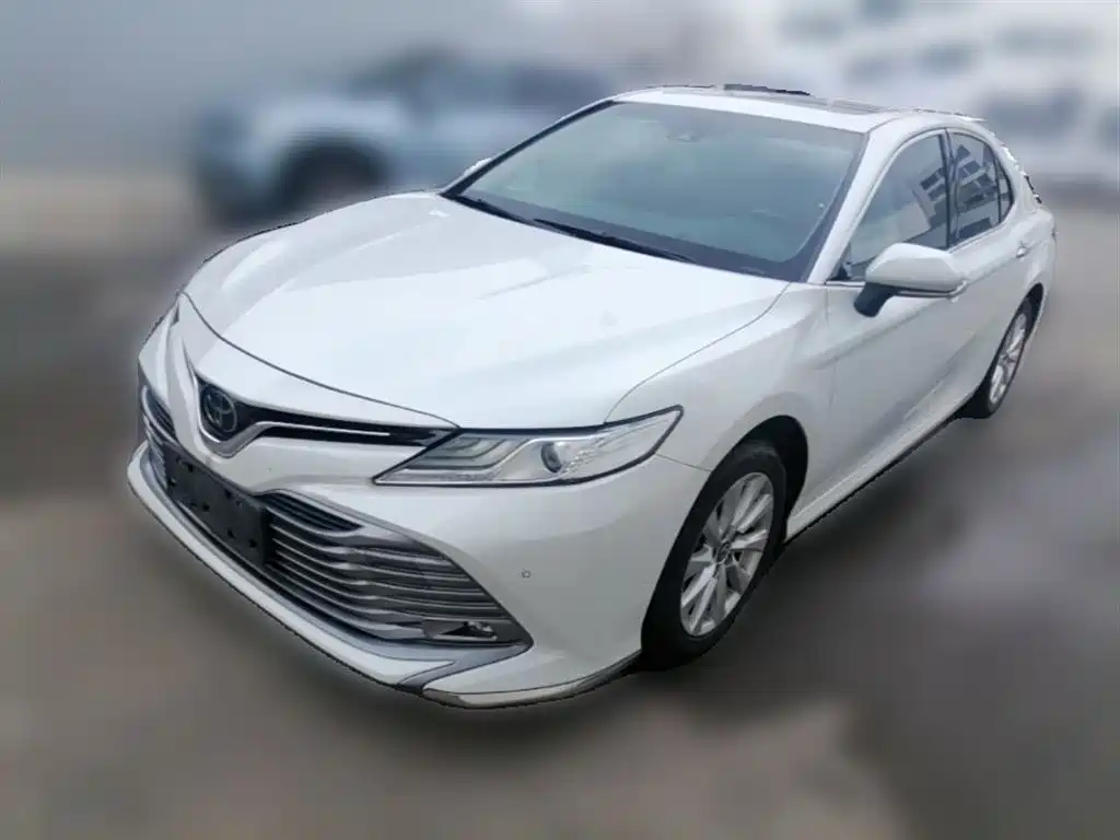 Toyota Camry 2019