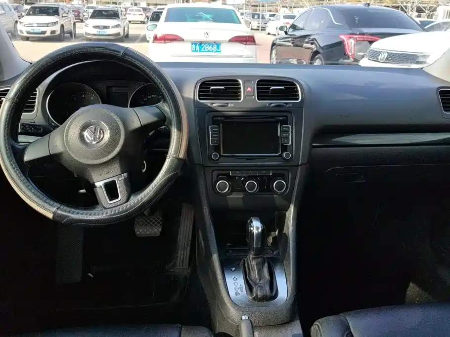 Volkswagen Golf — миниатюра 12