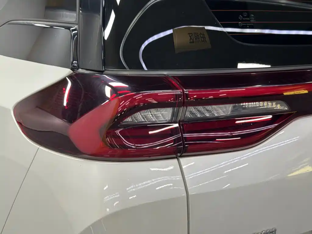 GAC Motor Trumpchi M6 — миниатюра 10