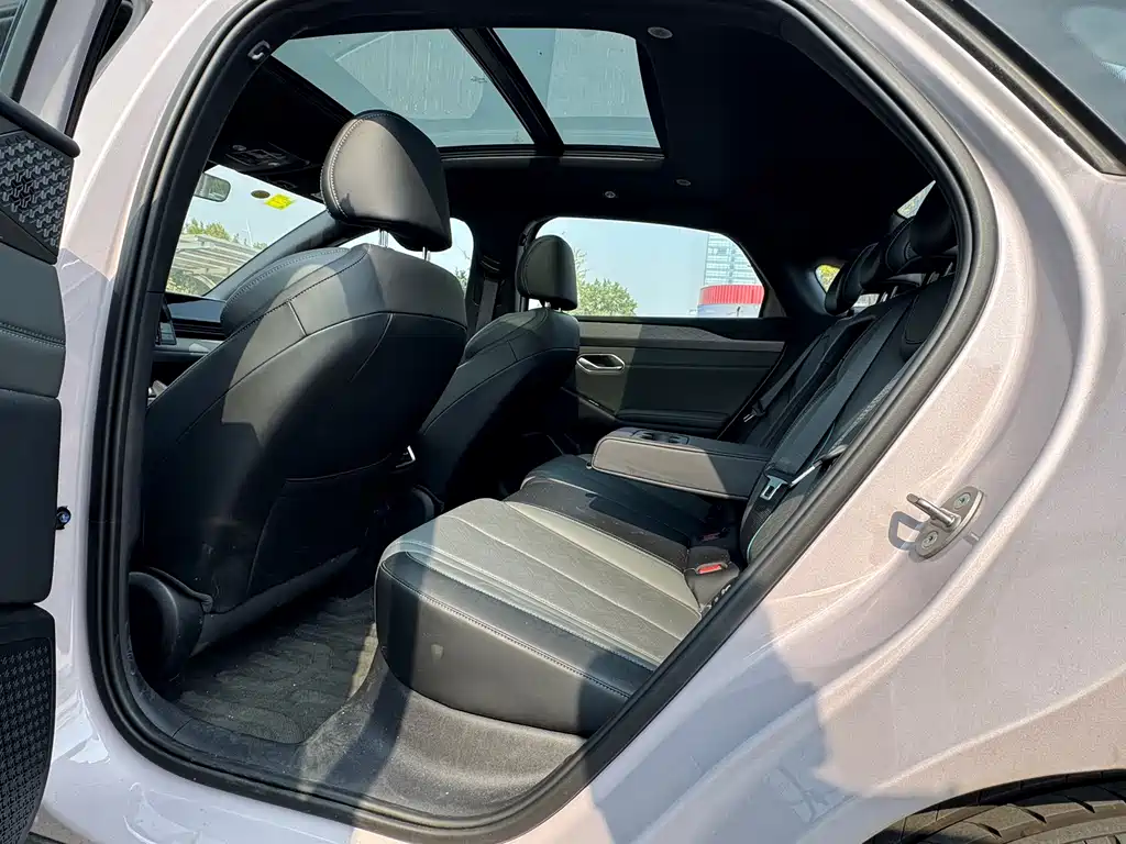 BYD Qin L — миниатюра 9