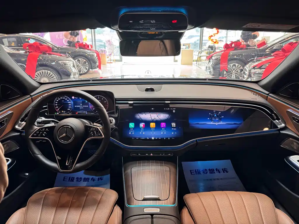 Mercedes-Benz E-Class — миниатюра 14