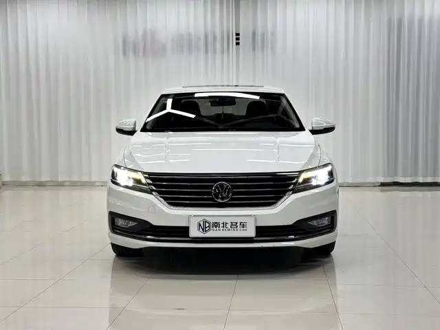 Volkswagen Lavida — миниатюра 2